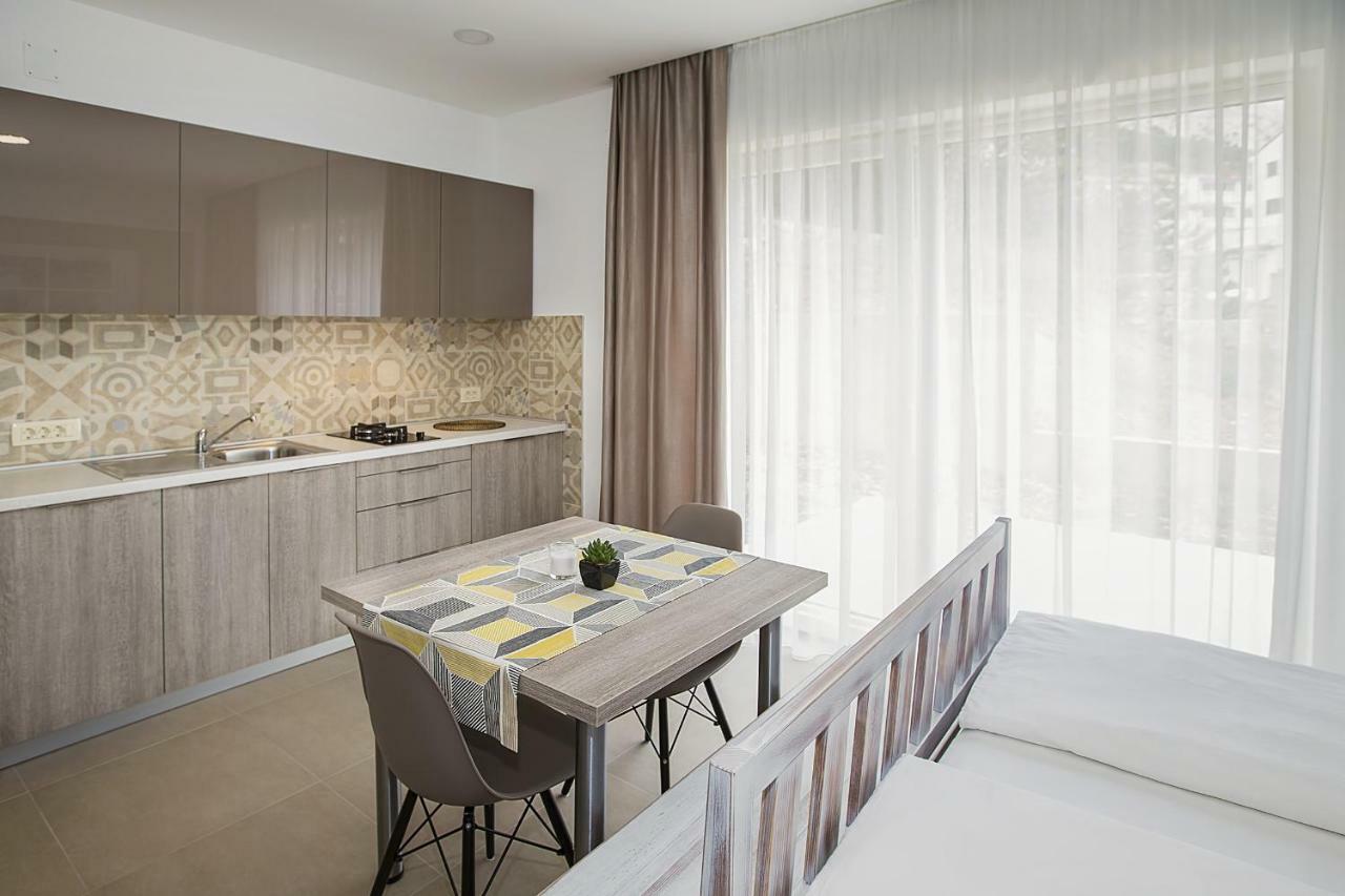 Apartments Capic Marin Baska  Ngoại thất bức ảnh